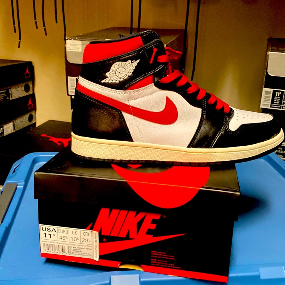 Air Jordan 1 Retro High Black Gym Red